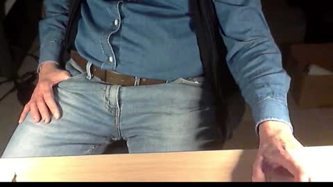 Dave online show from November 2025 01:46:02 PM