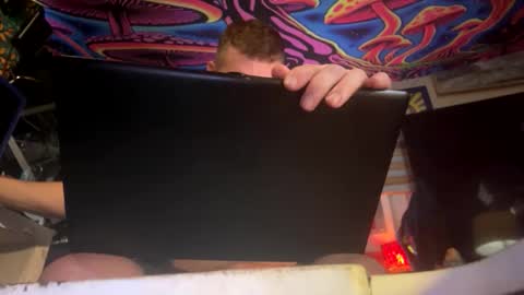 Str8 online show from April 2026 11:03:02 AM