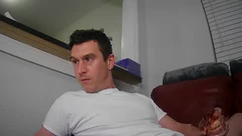 Snapshot of str8stuntcox chatting on April 2026 04:46:01 AM Str8StuntCox online show from April 2026 04:46:01 AM