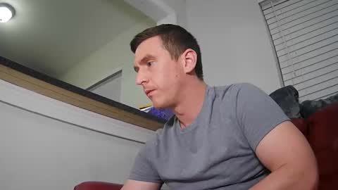 Snapshot of str8stuntcox chatting on May 2026 03:58:01 AM Str8StuntCox online show from May 2026 03:58:01 AM