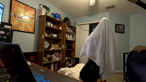 Snapshot of str8whiteboy21 chatting on December 2024 11:51:01 PM str8whiteboy21 online show from December 2024 11:51:01 PM