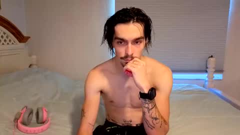 Snapshot of str8whiteboy21 chatting on November 2025 05:42:01 PM str8whiteboy21 online show from November 2025 05:42:01 PM
