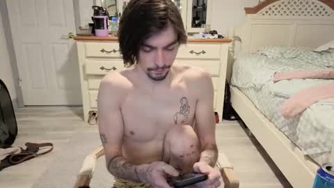 Snapshot of str8whiteboy21 chatting on February 2026 07:01:02 PM str8whiteboy21 online show from February 2026 07:01:02 PM
