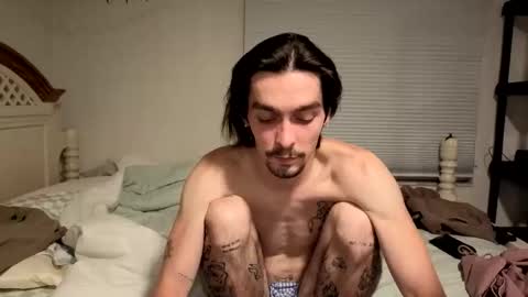 Snapshot of str8whiteboy21 chatting on April 2026 02:14:01 AM str8whiteboy21 online show from April 2026 02:14:01 AM
