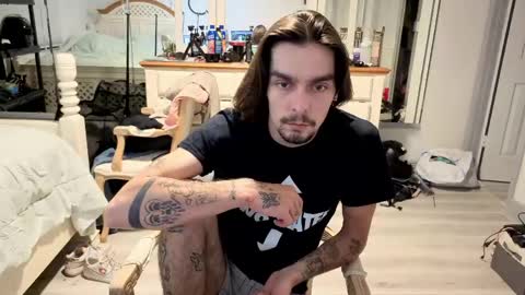 Snapshot of str8whiteboy21 chatting on April 2026 05:49:02 AM str8whiteboy21 online show from April 2026 05:49:02 AM