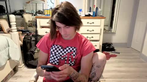 Snapshot of str8whiteboy21 chatting on May 2026 04:39:01 AM str8whiteboy21 online show from May 2026 04:39:01 AM