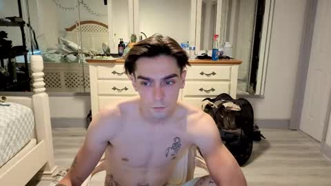 Snapshot of str8whiteboy21 chatting on May 2026 04:04:02 PM str8whiteboy21 online show from May 2026 04:04:02 PM