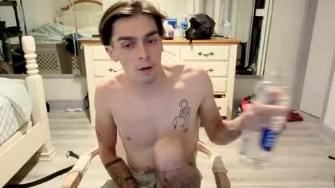 Snapshot of str8whiteboy21 chatting on May 2026 05:16:01 AM str8whiteboy21 online show from May 2026 05:16:01 AM