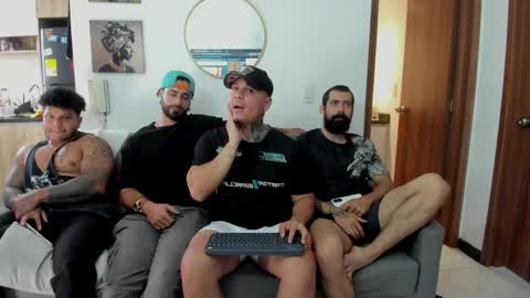 straight__friends online show from May 2026 02:13:02 PM