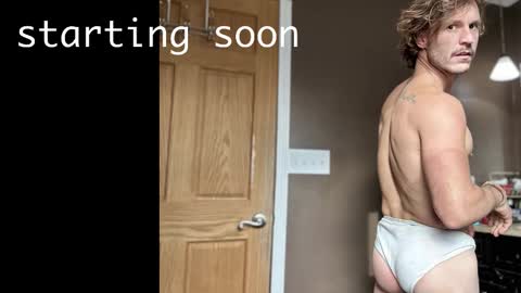 Snapshot of straightishd chatting on November 2025 06:01:01 PM Cowboy Zuhly online show from November 2025 06:01:01 PM