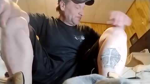 Snapshot of straighttoy chatting on February 2025 07:10:02 PM straighttoy online show from February 2025 07:10:02 PM