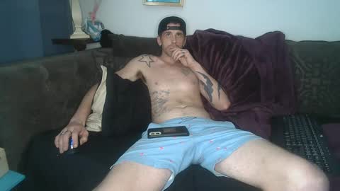 straitpipermann22 online show from September 2025 10:32:02 PM