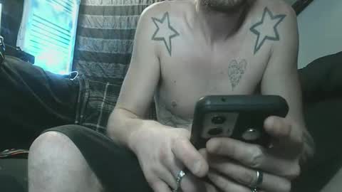 straitpipermann22 online show from November 2025 05:33:02 PM