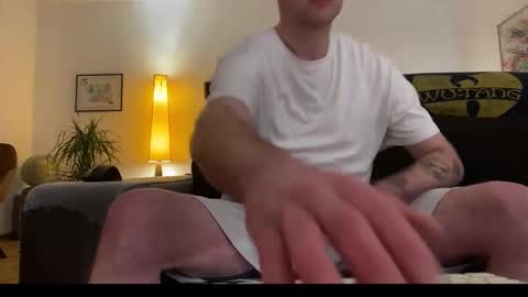 strammer_willi online show from February 2026 07:48:01 PM