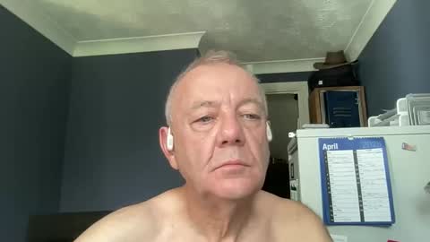 stranger66666 online show from April 2026 01:20:01 PM