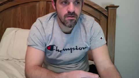 strangeratnight87 online show from February 2026 05:49:01 AM