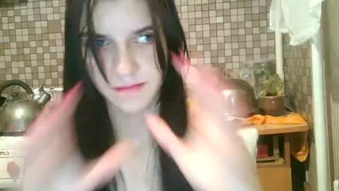 Snapshot of strawberry_storm chatting on October 2025 09:16:02 PM Strawberry Storm online show from October 2025 09:16:02 PM