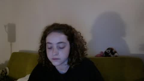 Strawberrylotsacake online show from May 2026 10:42:01 AM