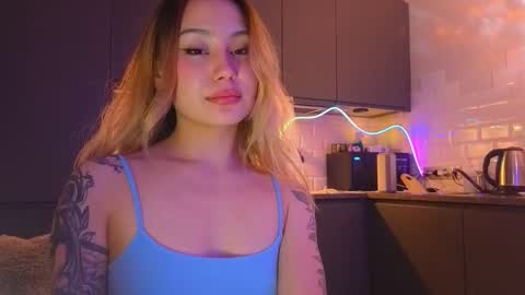 Snapshot of strawberrypie99 chatting on February 2026 04:52:02 PM Tati and Lola online show from February 2026 04:52:02 PM