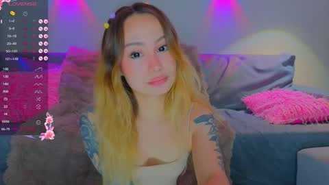 Snapshot of strawberrypie99 chatting on May 2026 07:48:01 AM Tati and Lola online show from May 2026 07:48:01 AM