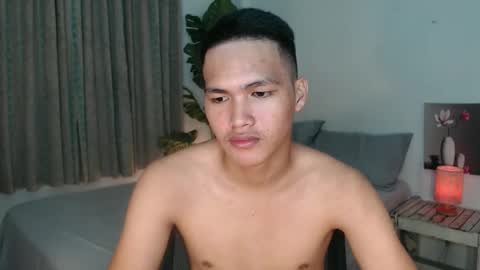 Snapshot of strawhot_joey chatting on March 2026 04:57:01 PM JOEY online show from March 2026 04:57:01 PM