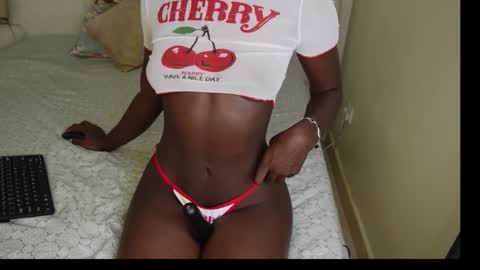 QUEEN online show from January 2026 04:18:02 AM