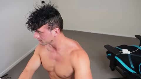 Snapshot of streatmeat chatting on January 2025 10:37:01 PM streatmeat online show from January 2025 10:37:01 PM