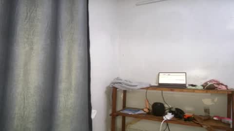 Snapshot of streetlioness chatting on November 2025 04:17:01 PM streetlioness online show from November 2025 04:17:01 PM