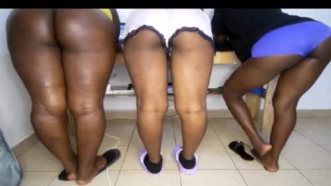 Snapshot of streetlioness chatting on February 2026 06:26:01 AM streetlioness online show from February 2026 06:26:01 AM