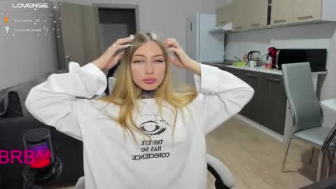 Streis  open pvt online show from October 2025 03:25:02 PM