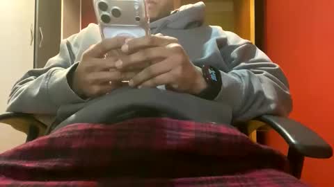 Snapshot of strikemen20 chatting on November 2025 05:33:01 PM juan online show from November 2025 05:33:01 PM