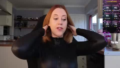 Amorina online show from September 2025 09:24:01 AM