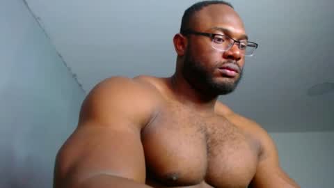 Snapshot of strong_george1 chatting on December 2024 03:26:01 AM strong_george1 online show from December 2024 03:26:01 AM