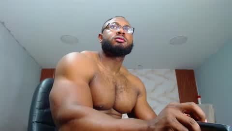 Snapshot of strong_george1 chatting on February 2025 07:27:02 PM strong_george1 online show from February 2025 07:27:02 PM