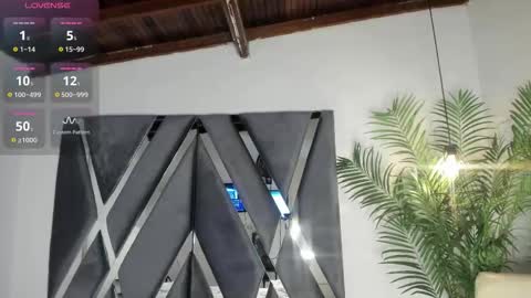 Snapshot of strong_girl_ chatting on February 2026 11:05:02 AM Alexa online show from February 2026 11:05:02 AM