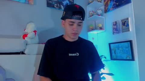 strong_rock69 online show from May 2026 05:33:01 PM