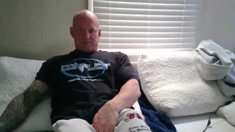 StrongAndHard online show from January 2026 08:07:01 PM