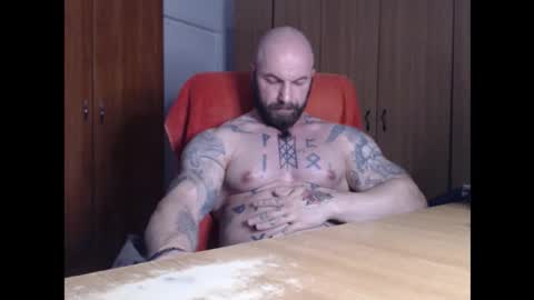 StrongIvan online show from November 2025 06:57:01 PM