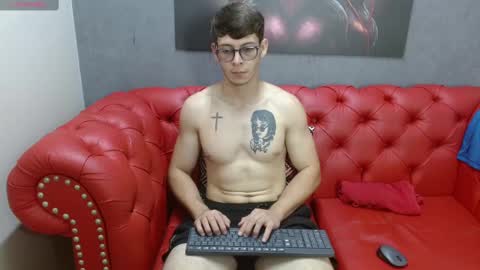 Snapshot of stuart_white chatting on October 2025 01:42:02 PM stuart_white online show from October 2025 01:42:02 PM