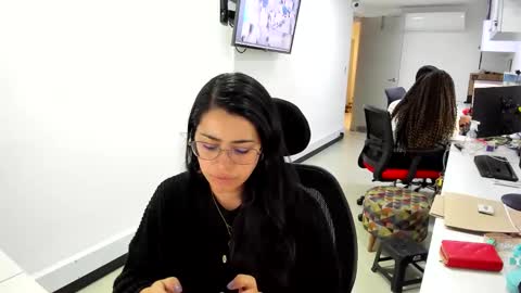 studcb_ online show from February 2025 08:35:02 PM