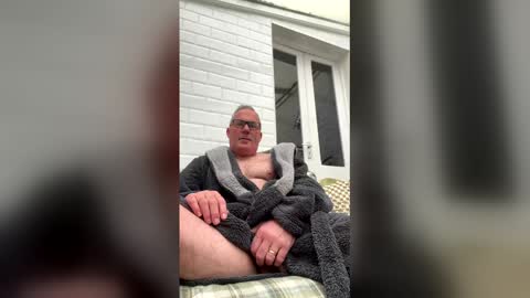 stumpyj2266 online show from May 2026 05:35:01 AM