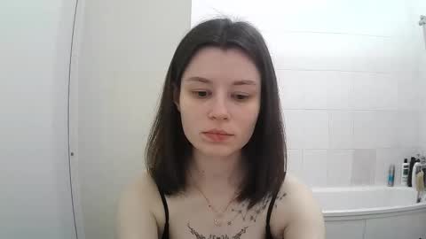 Eva online show from November 2025 08:57:01 PM