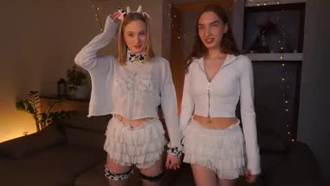 Mure online show from November 2025 04:11:02 AM