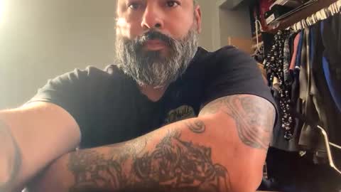 suavecito67 online show from November 2025 05:16:01 PM