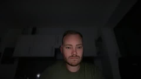 sub_austr online show from October 2025 09:39:02 PM