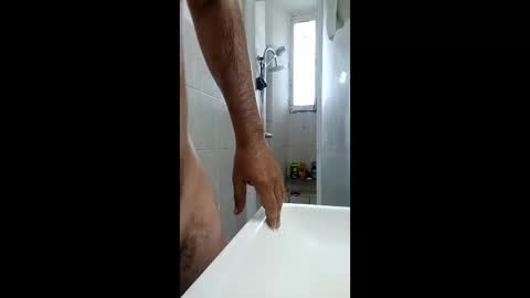 Tom online show from April 2026 01:09:02 PM