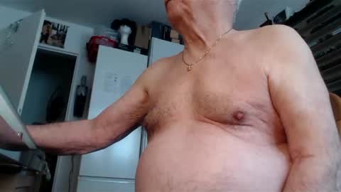 Snapshot of subibuns chatting on December 2024 09:35:01 AM Marcel online show from December 2024 09:35:01 AM