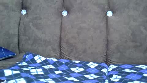 submissive_slut001 online show from January 2025 06:49:01 PM