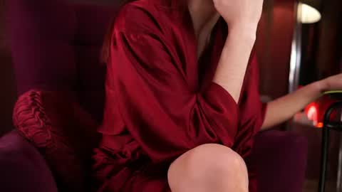 Snapshot of subtleart_ chatting on June 2026 03:07:01 PM subtleart_ online show from June 2026 03:07:01 PM