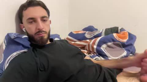 Snapshot of subzeroni chatting on November 2025 10:01:02 PM subzeroni online show from November 2025 10:01:02 PM